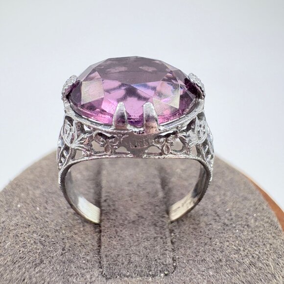 VTG Solid Sterling Silver 925 Amethyst Prong Set Statement Ring Size 4.25 - Picture 3 of 9
